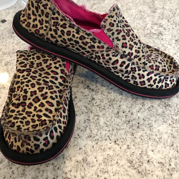 Sanuk Shoes | Girls Pink Leopard Print Sanuks | Poshmark
